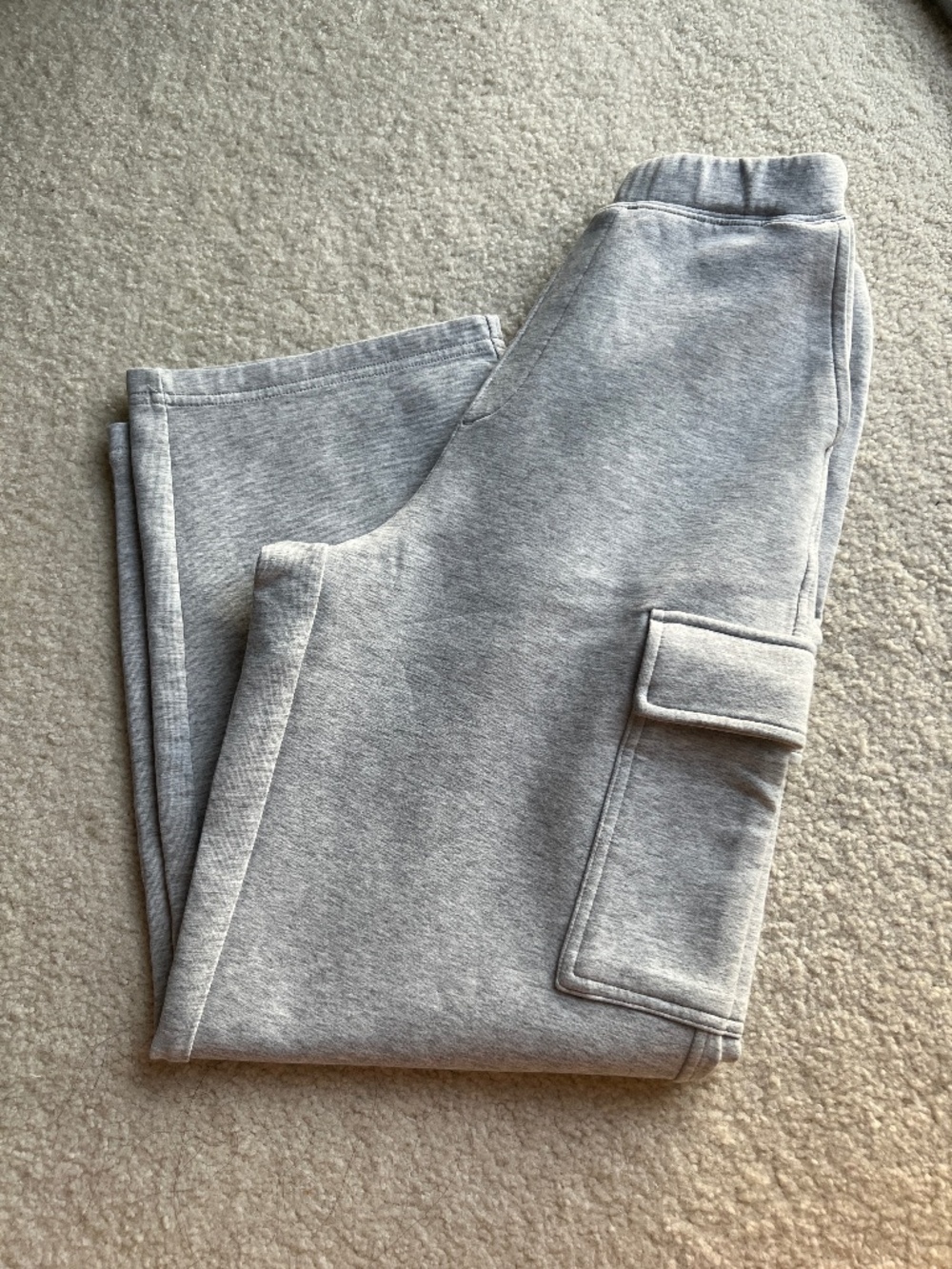Uniqlo Kids DRY Sweatpants in Gray - Size 11-12Y